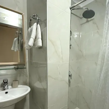 Mikaela's Pool House * Afantou